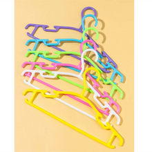 Load image into Gallery viewer, A6338，Children&#39;s Plastic Hangers @
